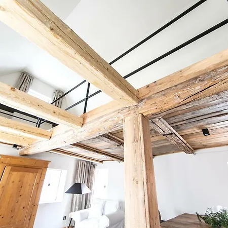 度假居 Private Retreat *